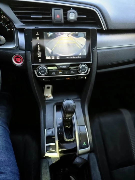 2017 Honda Civic 10th Gen - Image 19 of 19