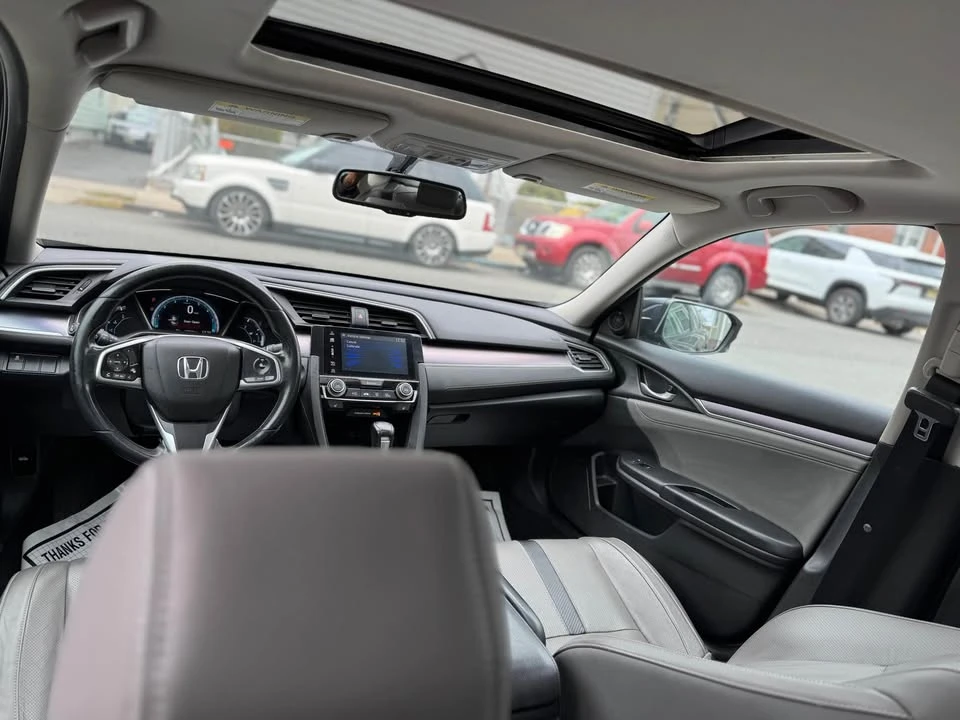 2017 Honda Civic 10th Gen - Image 7 of 8