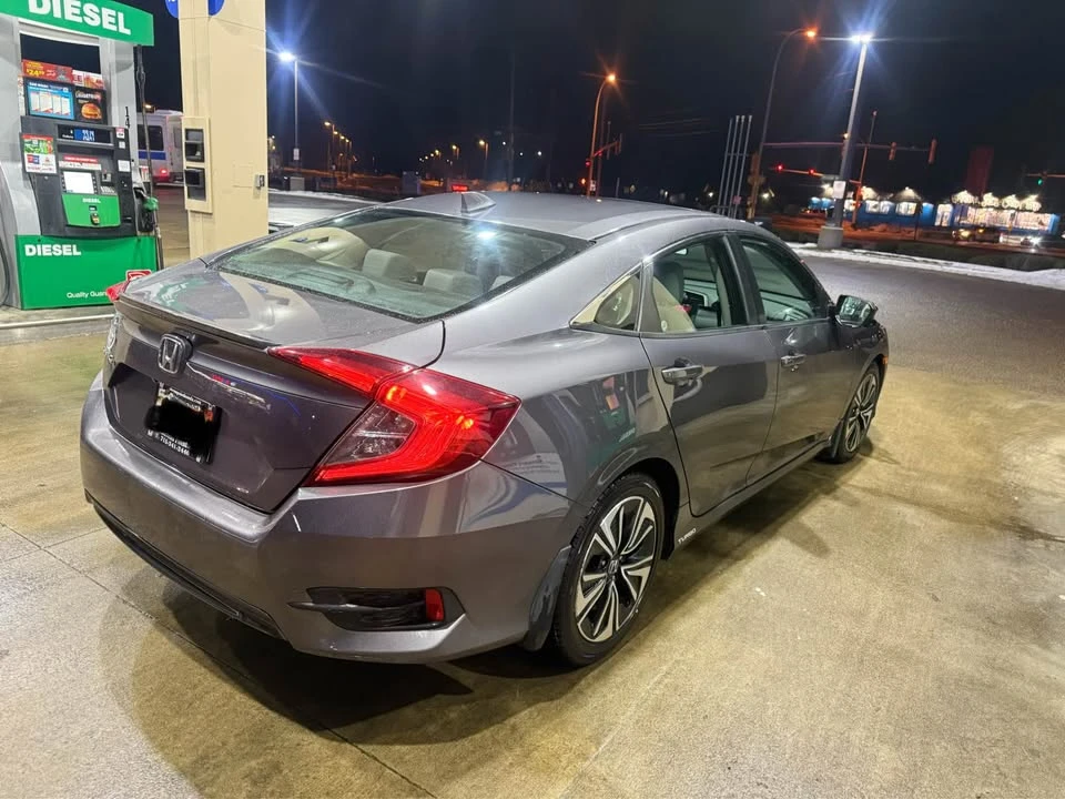 2017 Honda Civic 10th Gen - Image 5 of 12