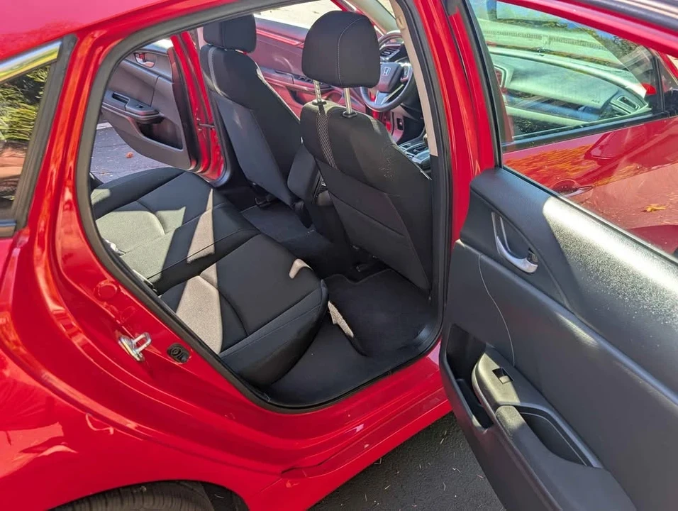 2017 Honda Civic 10th Gen - Image 9 of 18