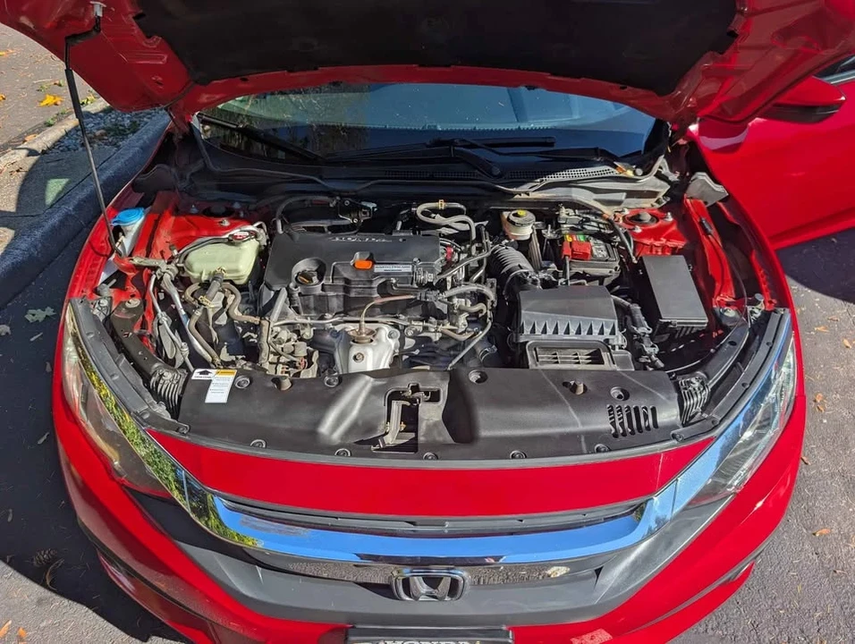 2017 Honda Civic 10th Gen - Image 6 of 18