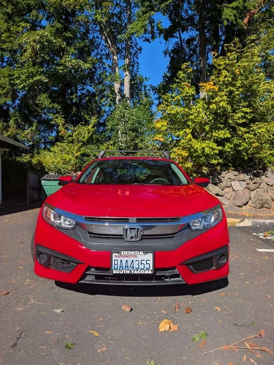 2017 Honda Civic 10th Gen - Image 2 of 18