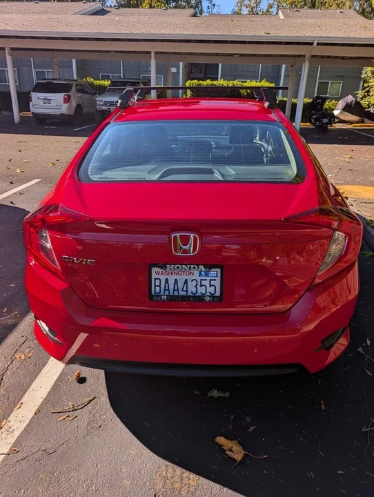 2017 Honda Civic 10th Gen - Image 5 of 18