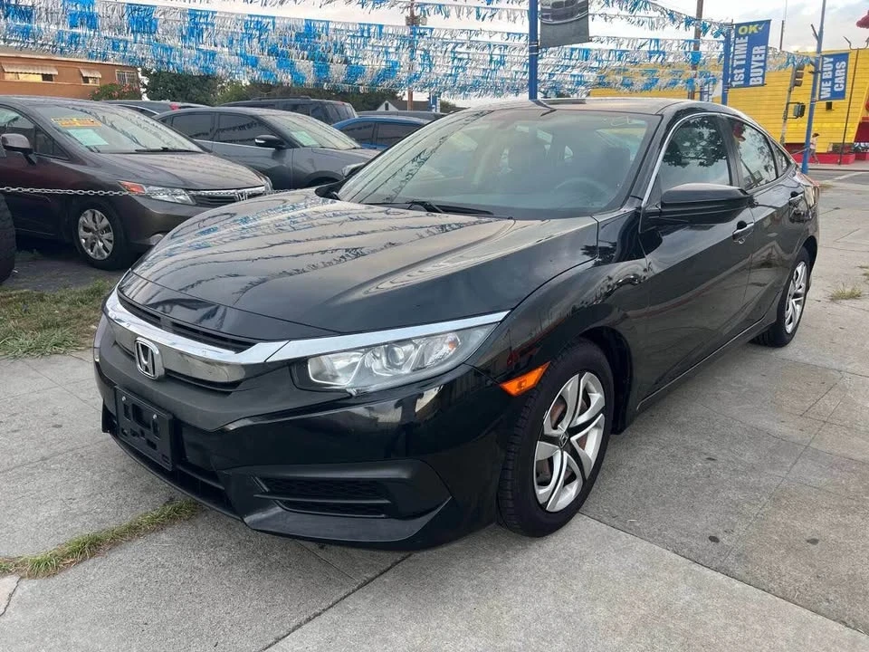 2017 Honda Civic 10th Gen - Image 3 of 13
