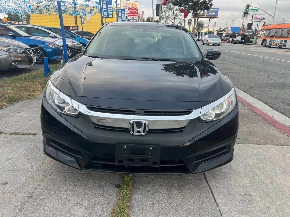 2017 Honda Civic 10th Gen - Image 2 of 13