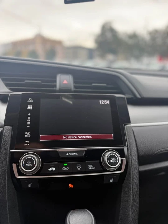 2017 Honda Civic 10th Gen - Image 11 of 17