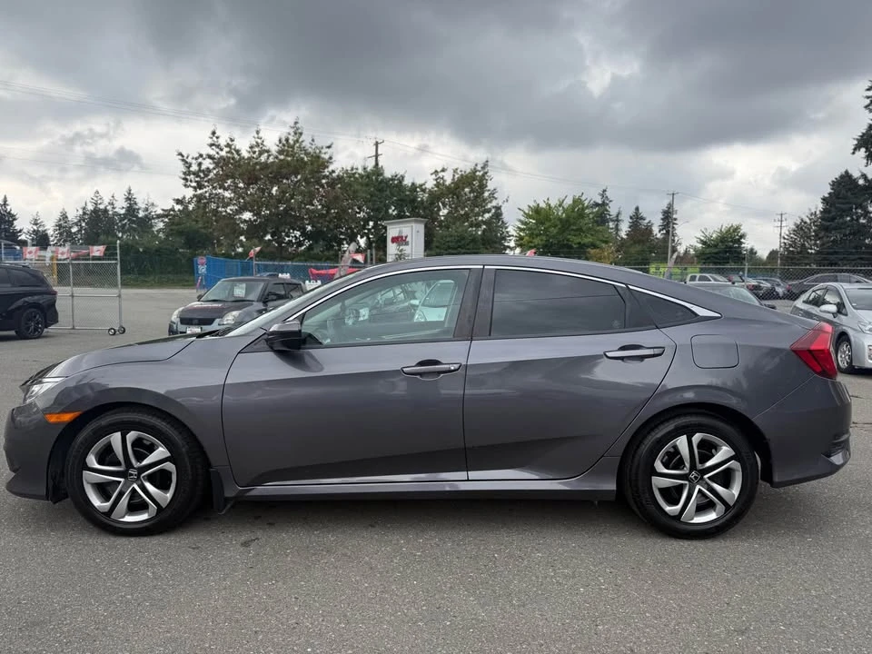 2017 Honda Civic 10th Gen - Image 7 of 17