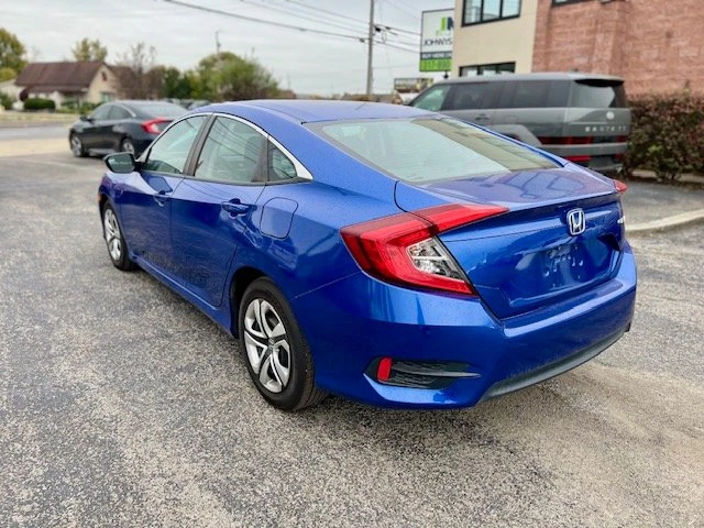 2017 Honda Civic 10th Gen - Image 4 of 13