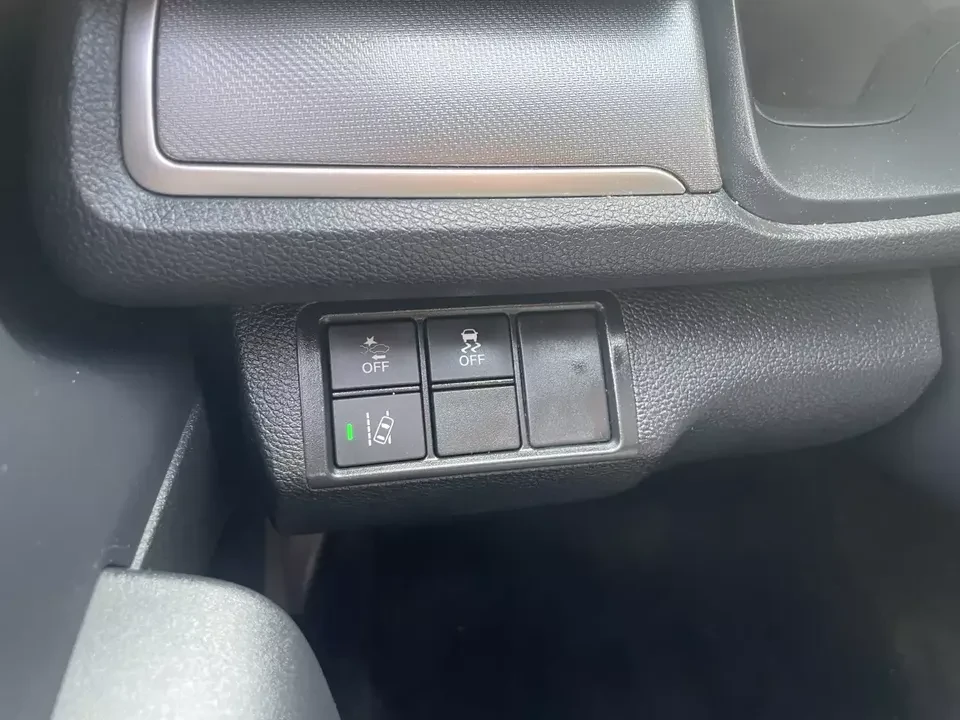 2017 Honda Civic 10th Gen - Image 5 of 14