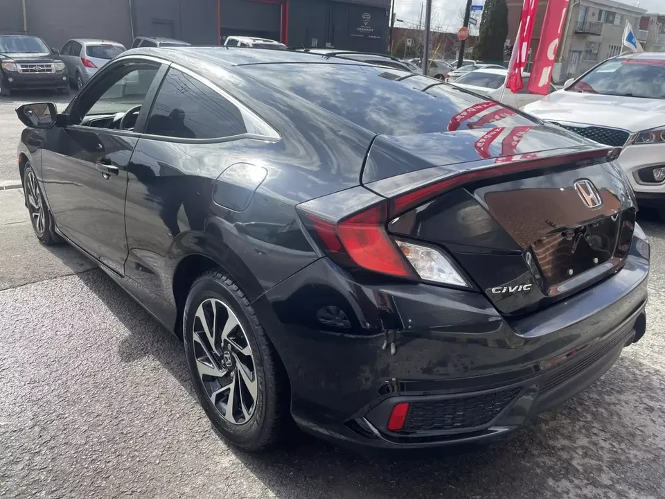 2017 Honda Civic 10th Gen - Image 13 of 14