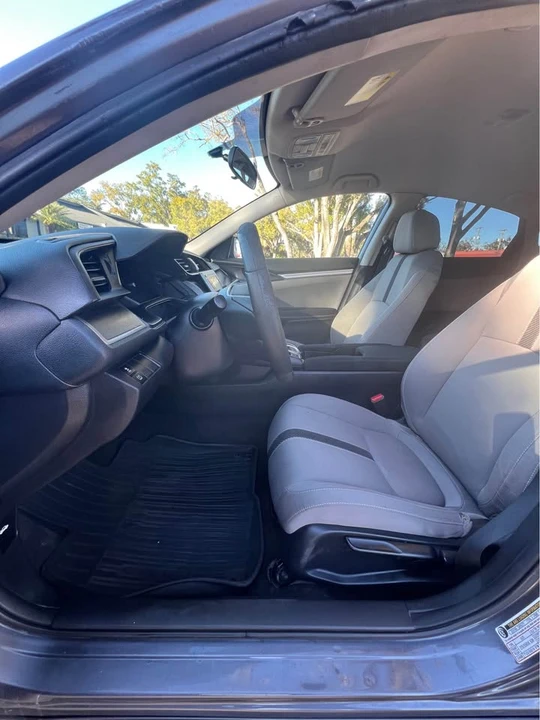 2017 Honda Civic 10th Gen - Image 14 of 15
