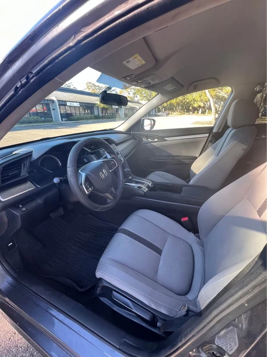 2017 Honda Civic 10th Gen - Image 13 of 15