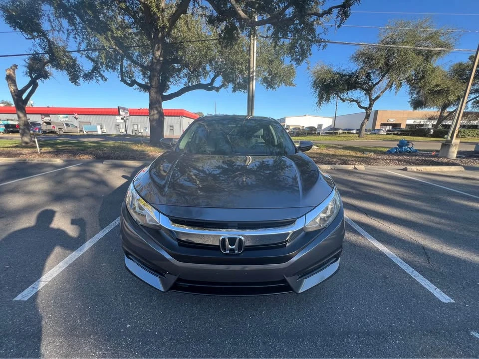 2017 Honda Civic 10th Gen - Image 12 of 15