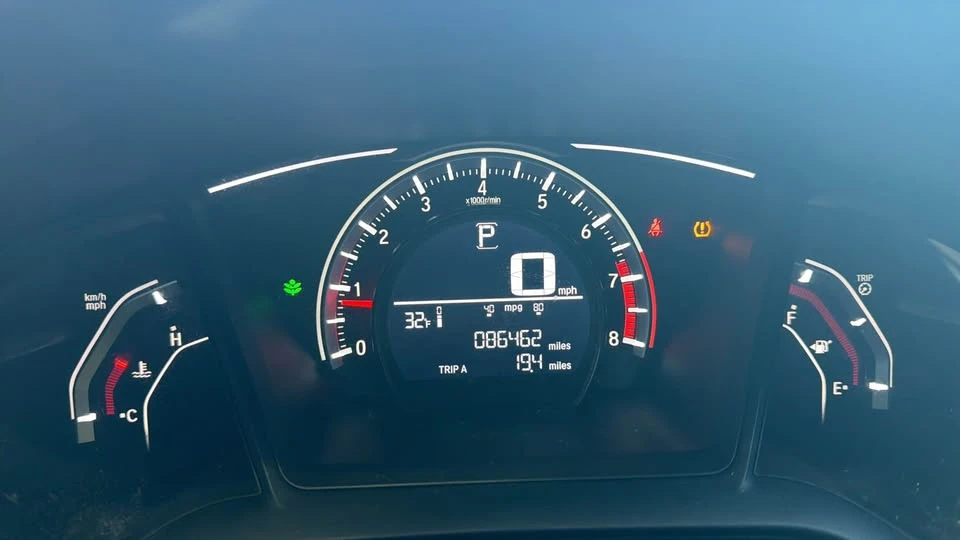 2017 Honda Civic 10th Gen - Image 7 of 9