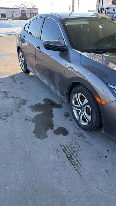 2017 Honda Civic 10th Gen - Image 2 of 9