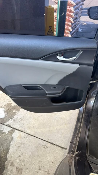2017 Honda Civic 10th Gen - Image 5 of 9