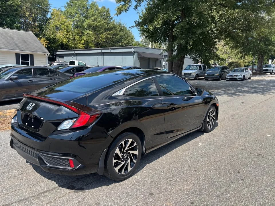 2017 Honda Civic 10th Gen - Image 3 of 15