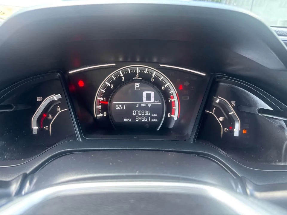 2017 Honda Civic 10th Gen - Image 11 of 15