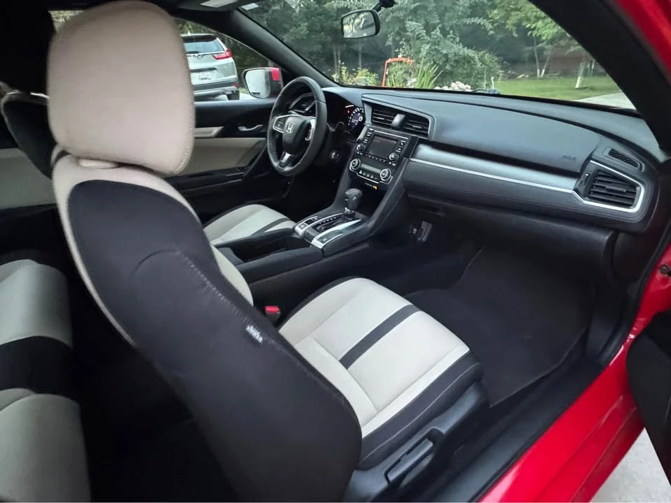2017 Honda Civic 10th Gen - Image 5 of 10
