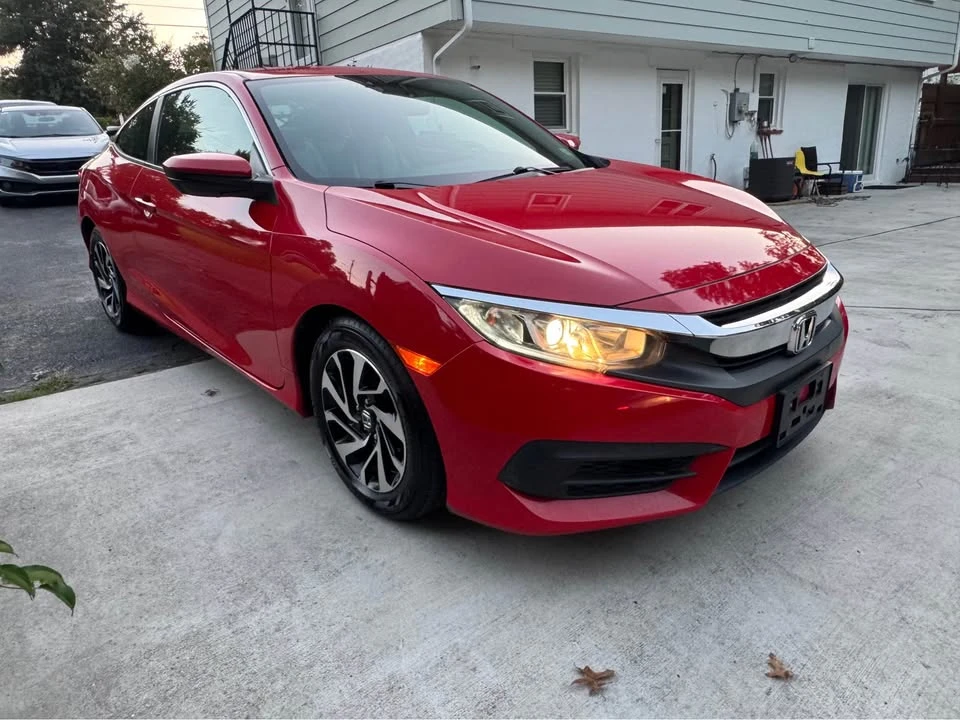 2017 Honda Civic 10th Gen - Image 3 of 10