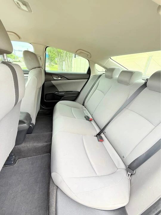 2017 Honda Civic 10th Gen - Image 13 of 15