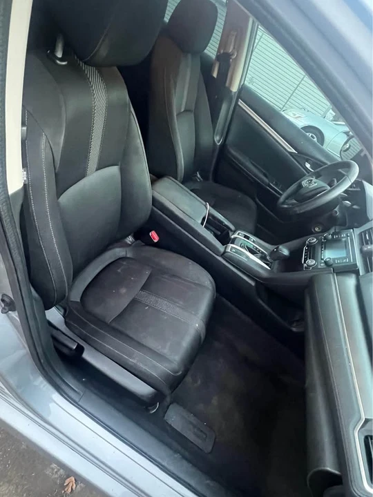 2017 Honda Civic 10th Gen - Image 8 of 11