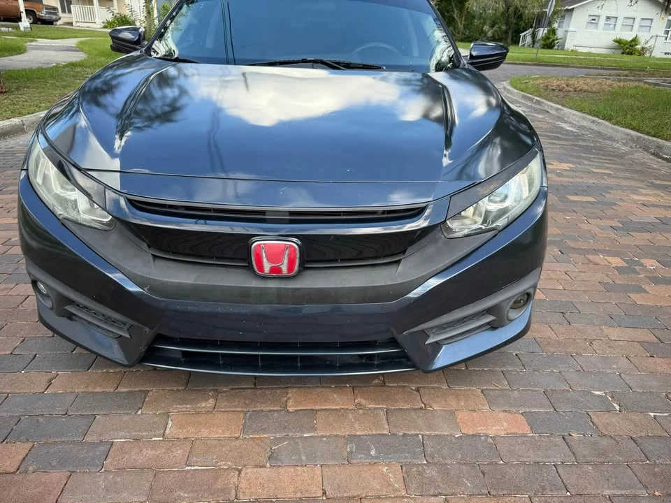 2017 Honda Civic 10th Gen - Image 7 of 20