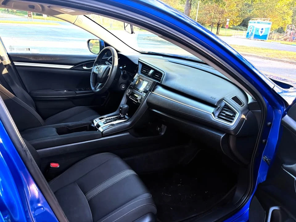 2017 Honda Civic 10th Gen - Image 6 of 8