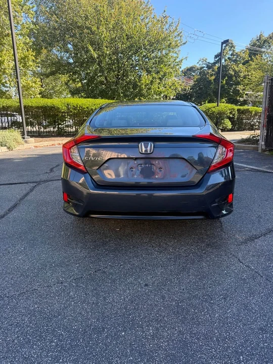 2017 Honda Civic 10th Gen - Image 8 of 11