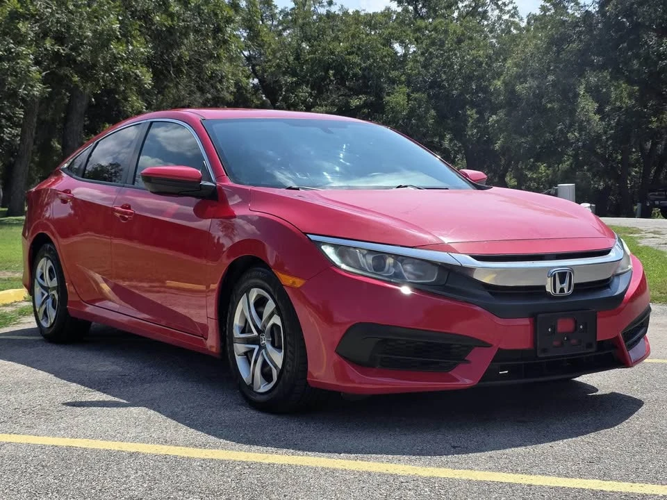 2017 Honda Civic 10th Gen - Image 8 of 15