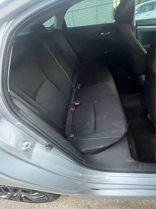 2017 Honda Civic 10th Gen - Image 10 of 11