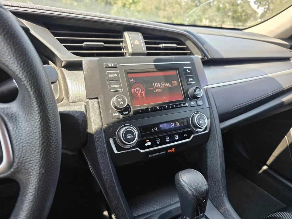 2017 Honda Civic 10th Gen - Image 13 of 15