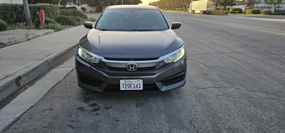2017 Honda Civic 10th Gen - Image 14 of 16