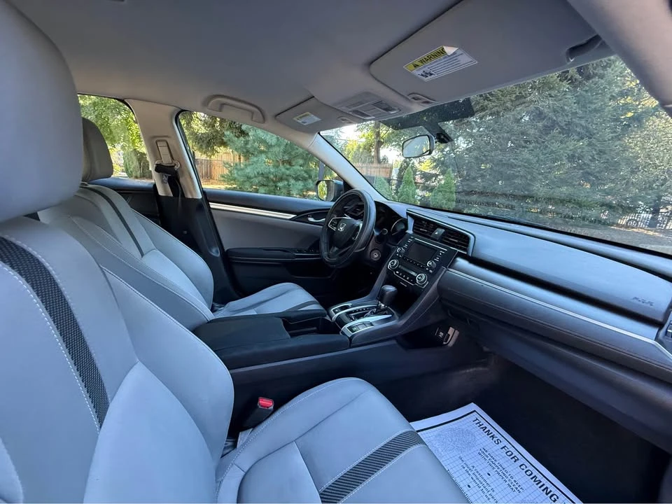 2017 Honda Civic 10th Gen - Image 5 of 11