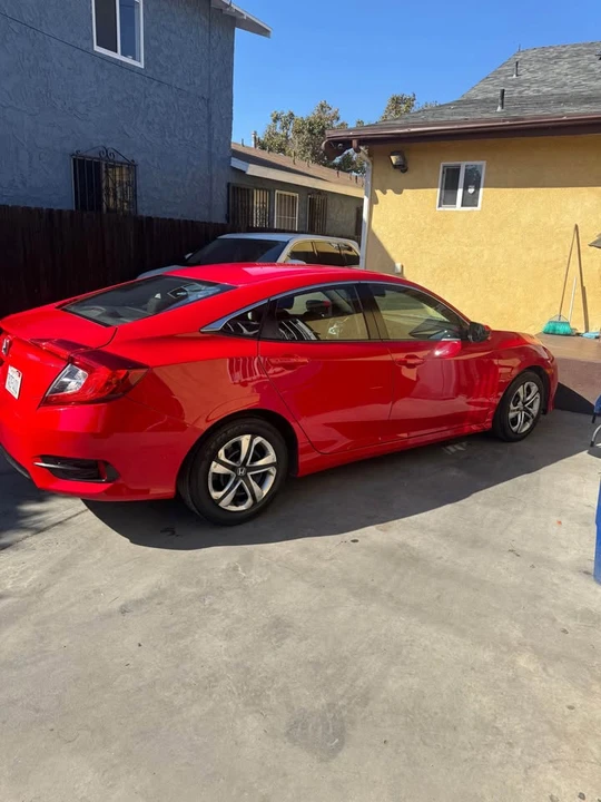 2017 Honda Civic 10th Gen - Image 16 of 17