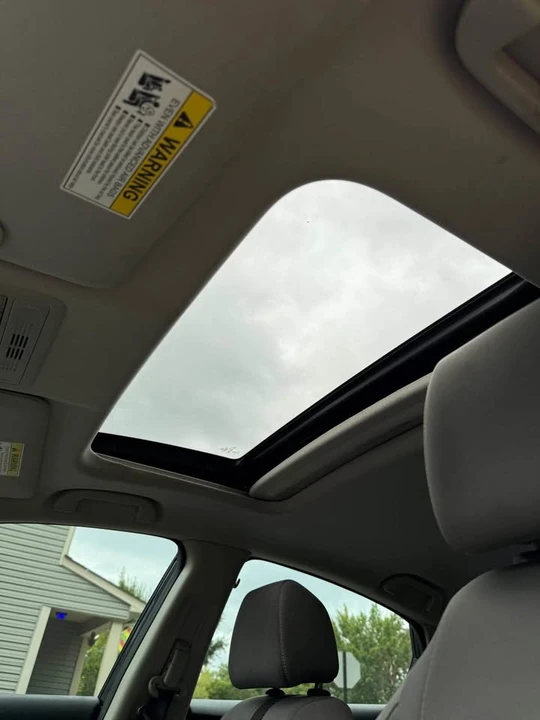 2017 Honda Civic 10th Gen - Image 9 of 11