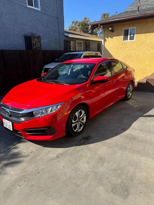 2017 Honda Civic 10th Gen - Image 15 of 17