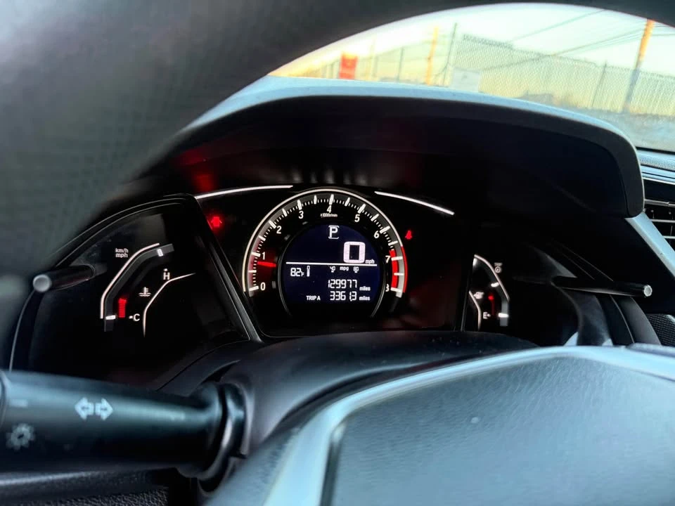 2017 Honda Civic 10th Gen - Image 14 of 17