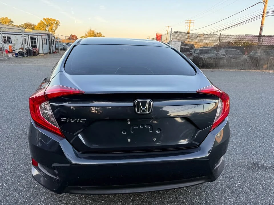 2017 Honda Civic 10th Gen - Image 3 of 17