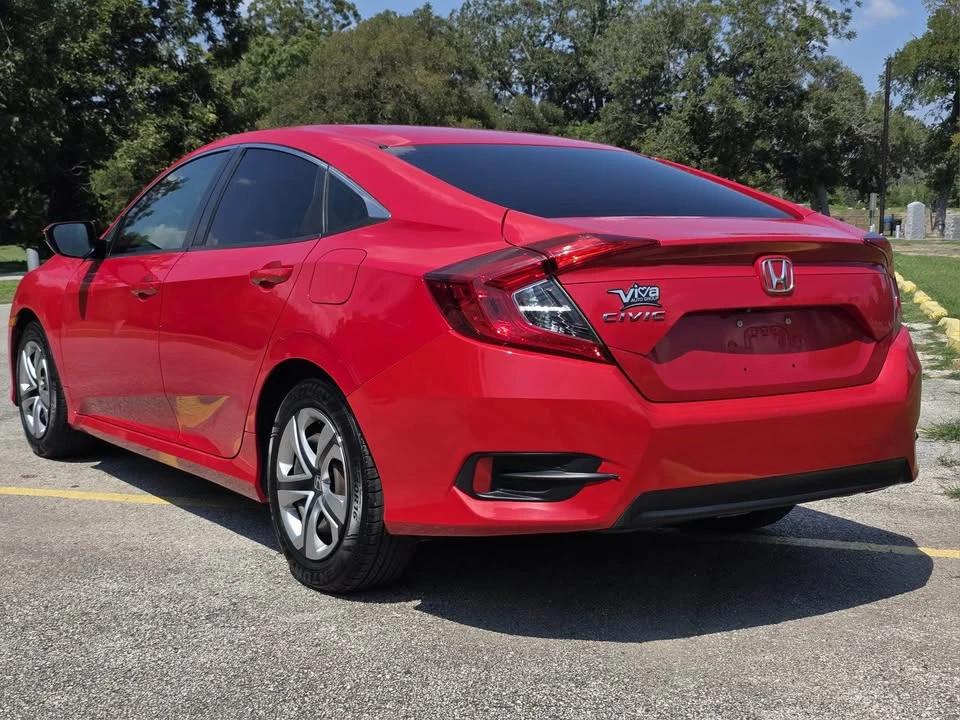 2017 Honda Civic 10th Gen - Image 4 of 15
