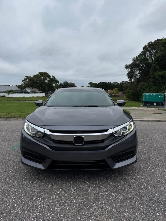 2017 Honda Civic 10th Gen - Image 2 of 20