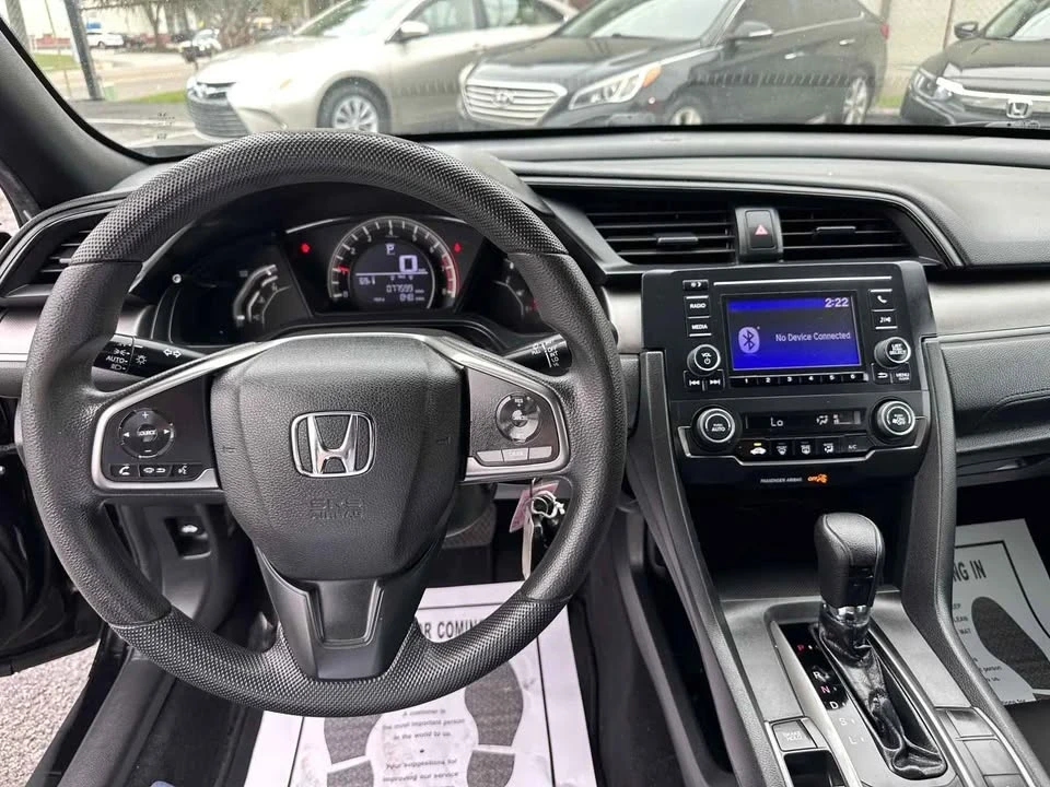 2017 Honda Civic 10th Gen - Image 10 of 14