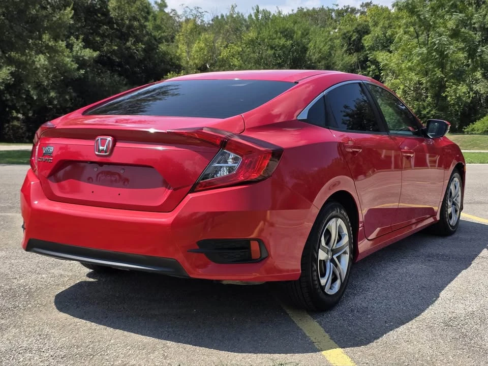 2017 Honda Civic 10th Gen - Image 5 of 15