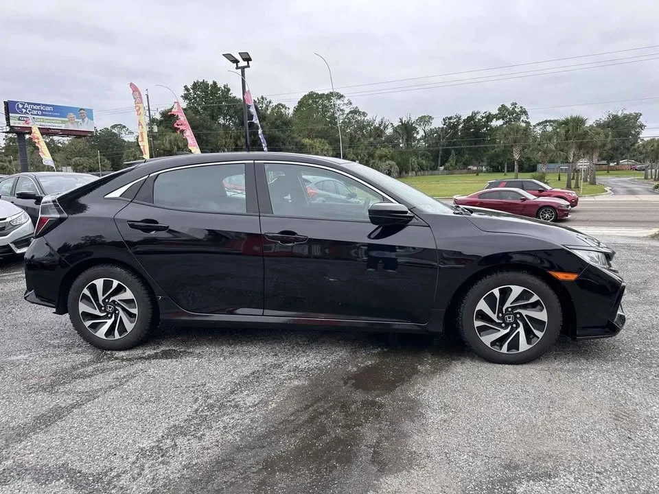 2017 Honda Civic 10th Gen - Image 3 of 14