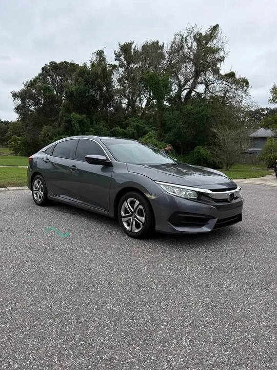 2017 Honda Civic 10th Gen - Image 12 of 20