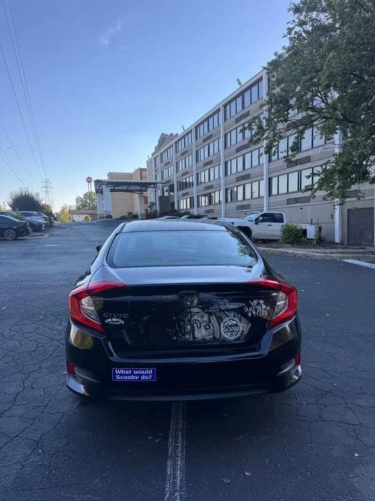 2017 Honda Civic 10th Gen - Image 15 of 18