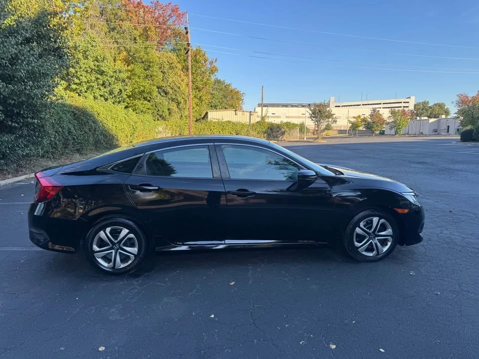 2017 Honda Civic 10th Gen - Image 3 of 18