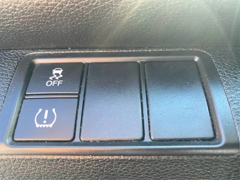2017 Honda Civic 10th Gen - Image 16 of 19
