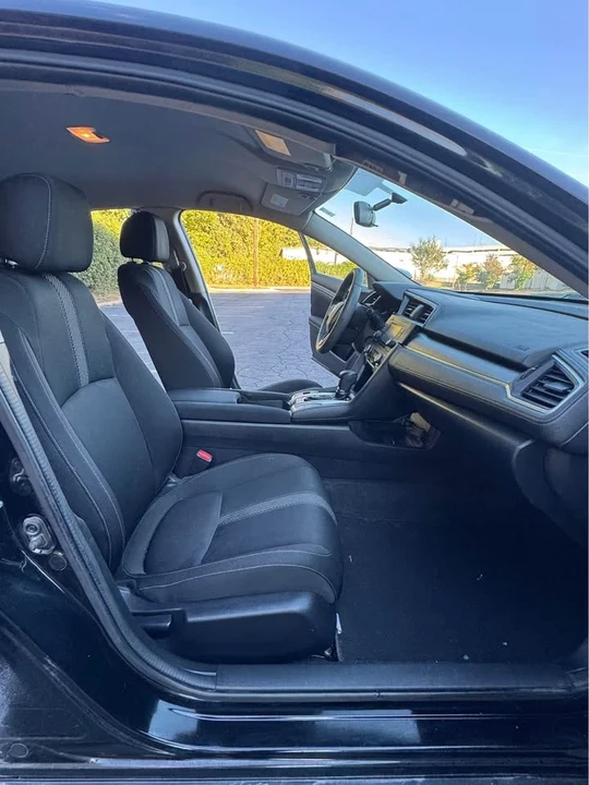 2017 Honda Civic 10th Gen - Image 14 of 18