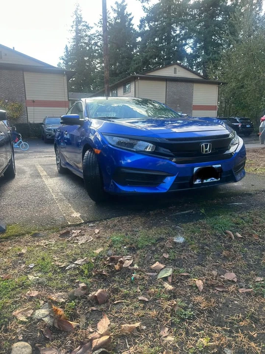 2017 Honda Civic 10th Gen - Image 3 of 11